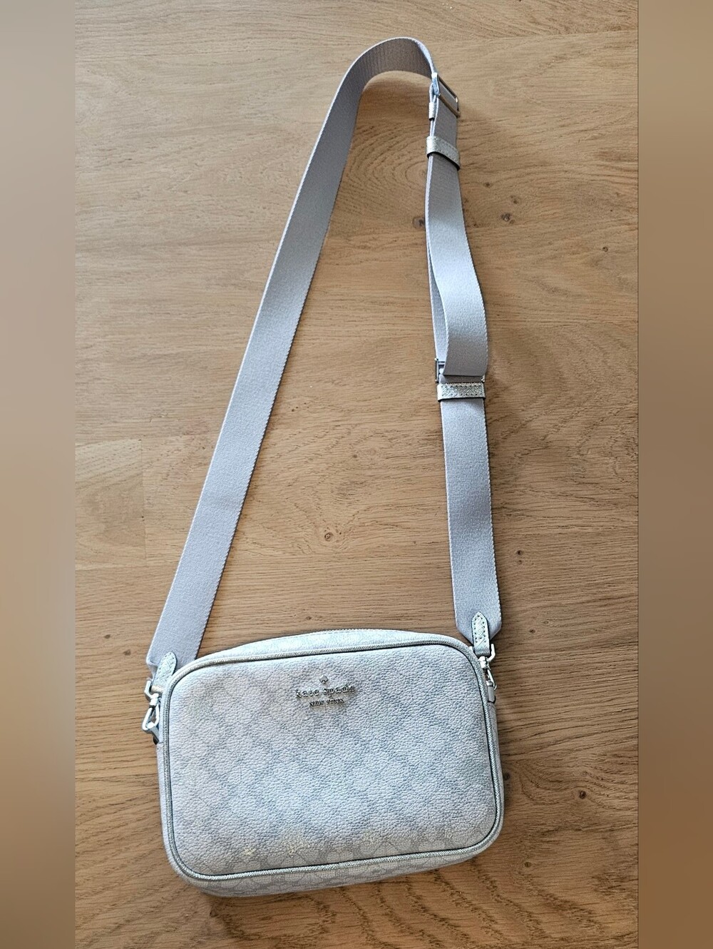 Kate Spade Silver Flower Star Crossbody Bag